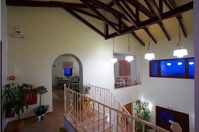 Guesthouse Michobeis Kamarina ภายนอก รูปภาพ